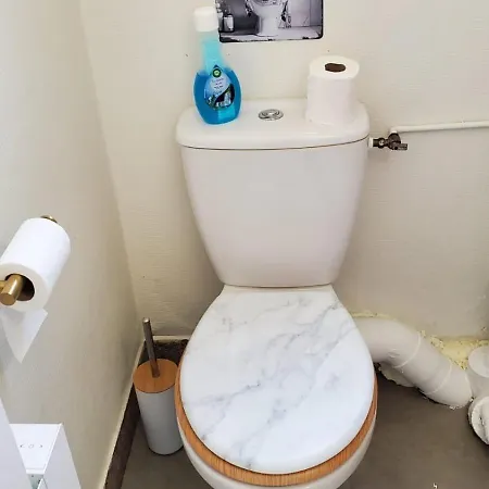 Апартаменты Charmant T2 Spacieux Idealement Situe - 2 Chambres *