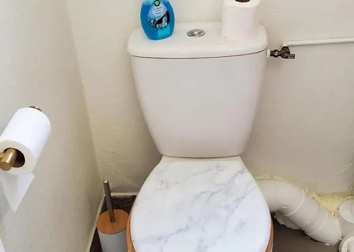 Апартаменты Charmant T2 Spacieux Idealement Situe - 2 Chambres *